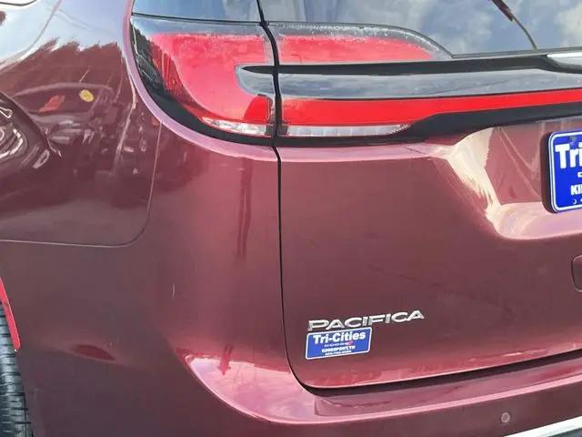 2022 Chrysler Pacifica Touring L AWD