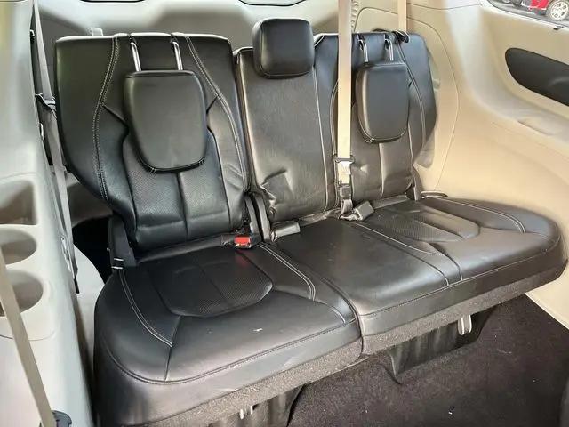 2022 Chrysler Pacifica Touring L AWD