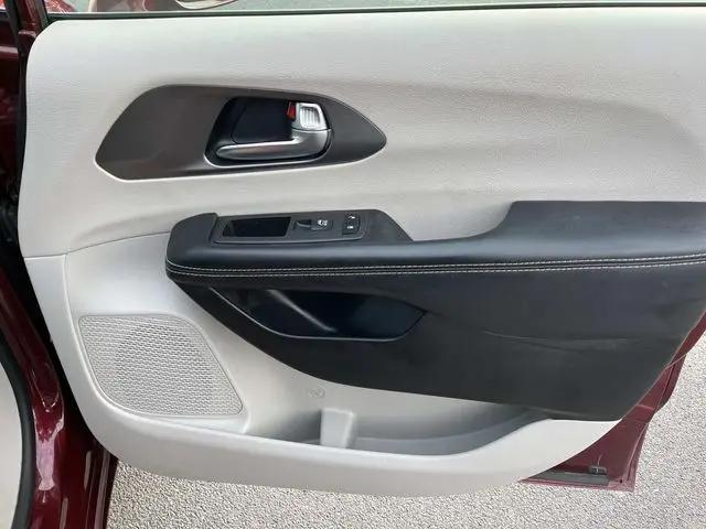2022 Chrysler Pacifica Touring L AWD