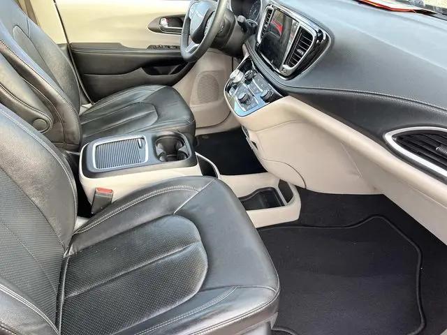 2022 Chrysler Pacifica Touring L AWD