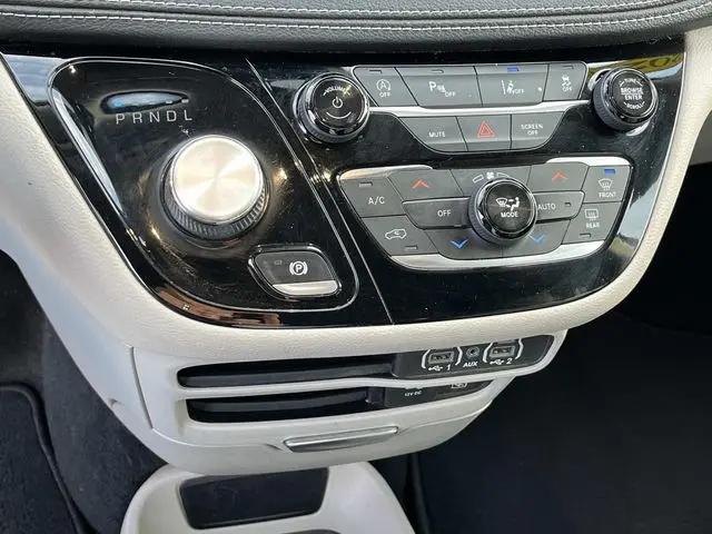 2022 Chrysler Pacifica Touring L AWD