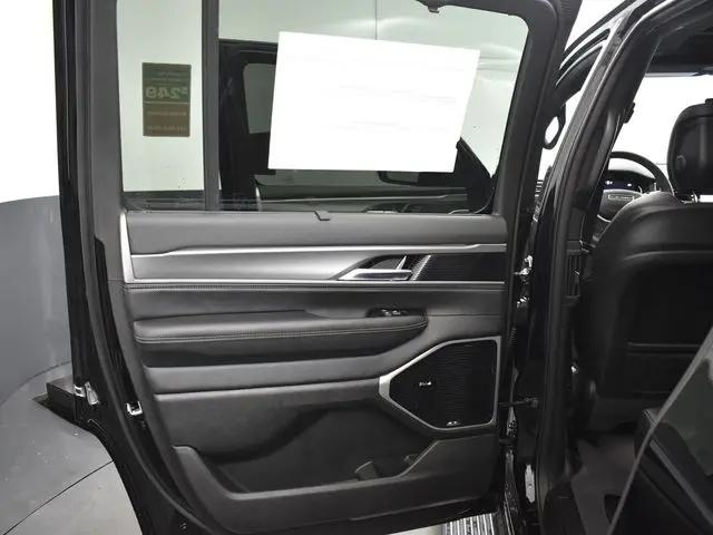 2026 Jeep Grand Wagoneer Limited Reserve 4x4