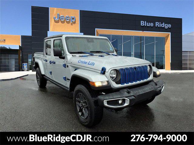 2024 Jeep Gladiator Sport S