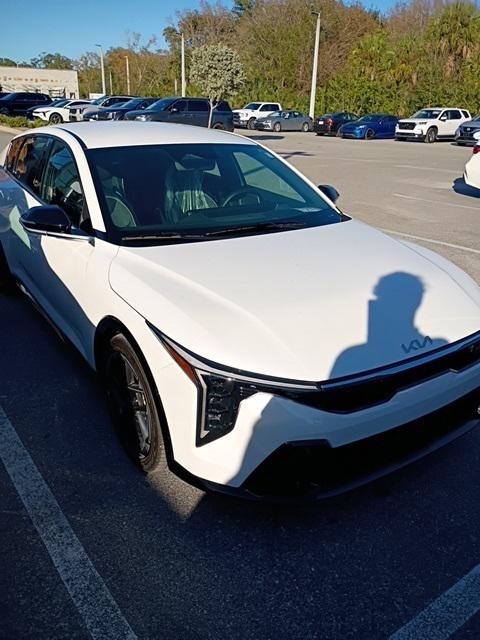 2025 Kia K4 GT-Line