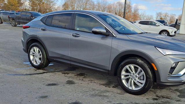 2026 Buick NV Preferred FWD