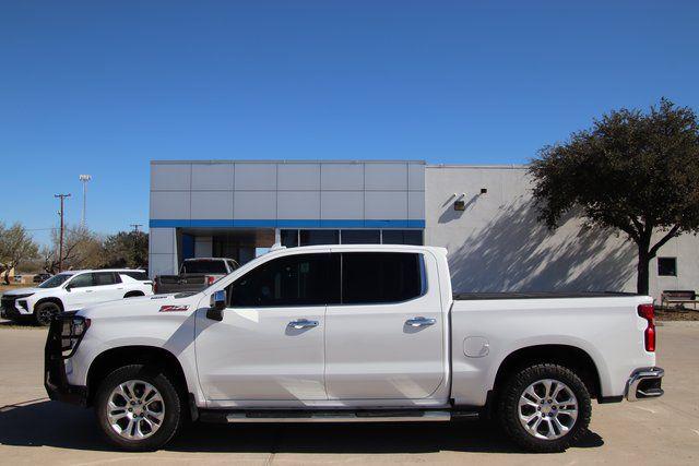 2022 Chevrolet Silverado 1500 4WD Crew Cab Short Bed LTZ