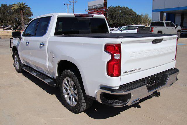 2022 Chevrolet Silverado 1500 4WD Crew Cab Short Bed LTZ
