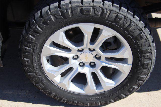 2022 Chevrolet Silverado 1500 4WD Crew Cab Short Bed LTZ