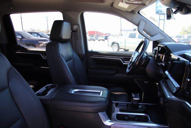 2022 Chevrolet Silverado 1500 4WD Crew Cab Short Bed LTZ