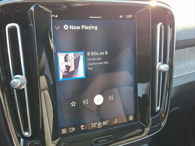 2023 Volvo XC40 B5 Plus Bright Theme