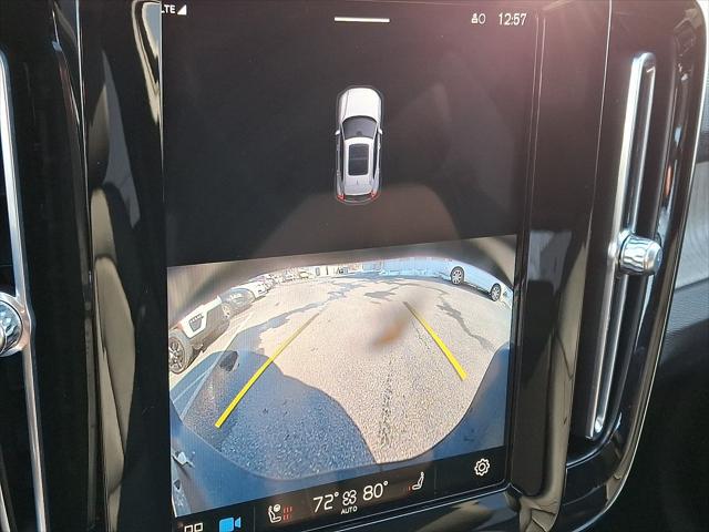 2023 Volvo XC40 B5 Plus Bright Theme