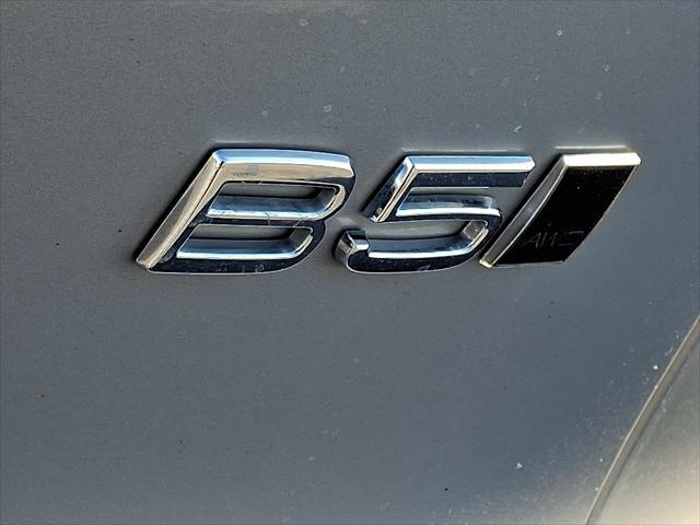 2023 Volvo XC40 B5 Plus Bright Theme