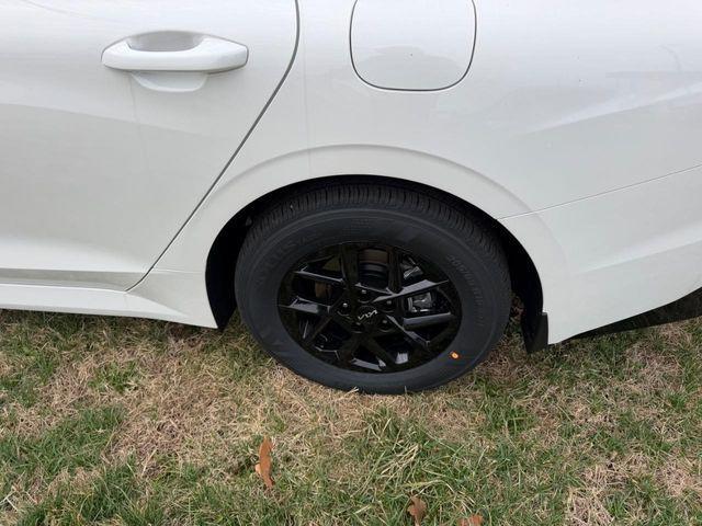2026 Kia K5 LXS FWD