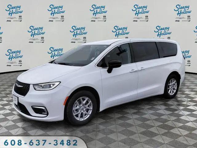 2024 Chrysler Pacifica Touring L for sale in Viroqua, WI