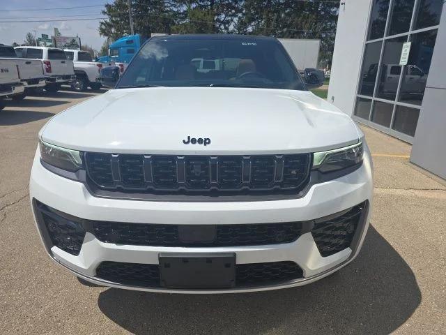 2026 Jeep Grand Cherokee GRAND CHEROKEE SUMMIT 4X4
