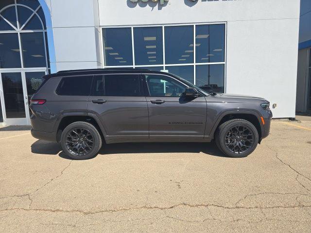 2026 Jeep Grand Cherokee GRAND CHEROKEE L SUMMIT 4X4