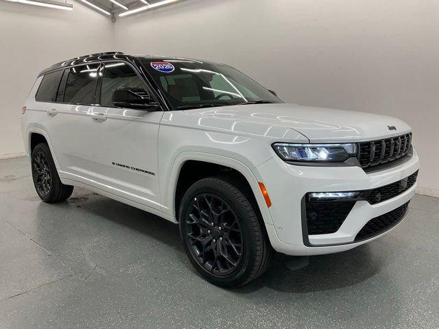 2026 Jeep Grand Cherokee Summit 4x4