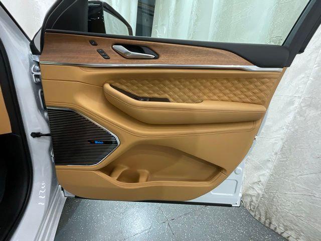 2026 Jeep Grand Cherokee Summit 4x4