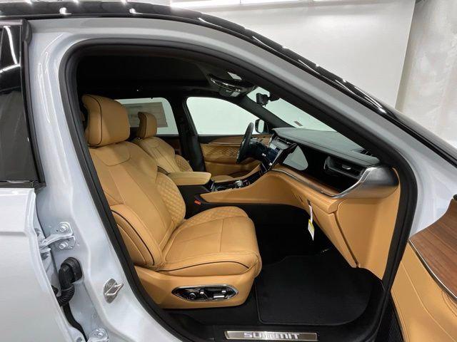 2026 Jeep Grand Cherokee Summit 4x4