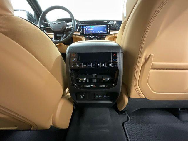 2026 Jeep Grand Cherokee Summit 4x4
