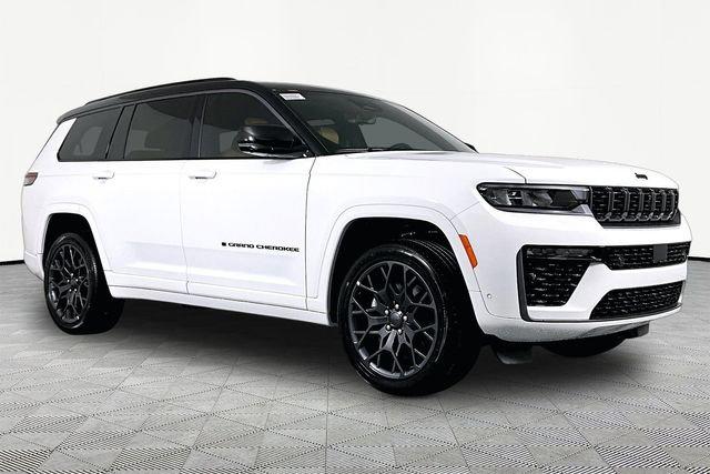 2026 Jeep Grand Cherokee Summit 4x4