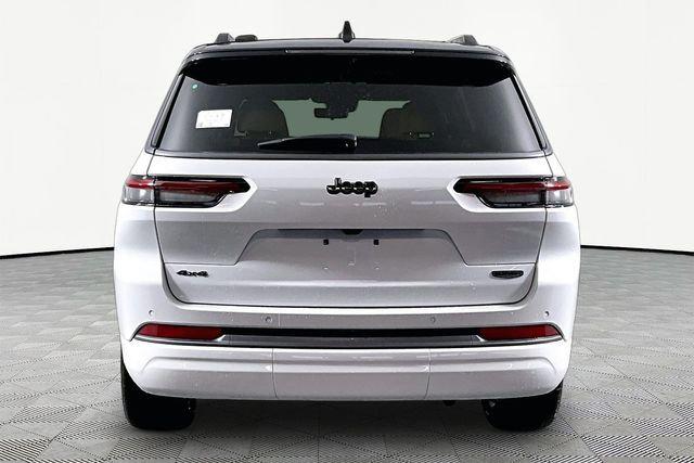 2026 Jeep Grand Cherokee Summit 4x4