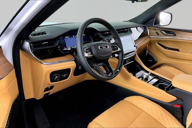 2026 Jeep Grand Cherokee Summit 4x4