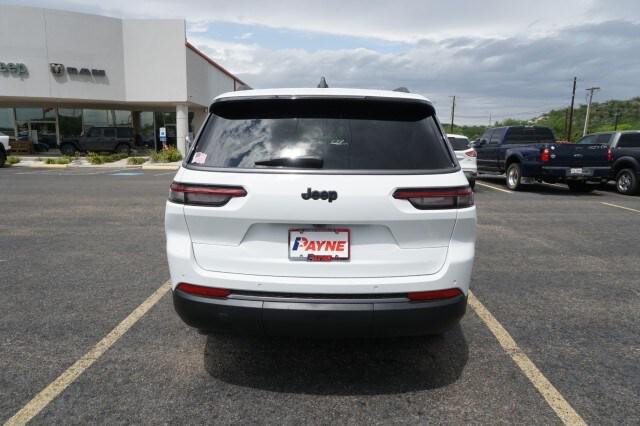 2026 Jeep Grand Cherokee Altitude 4x2