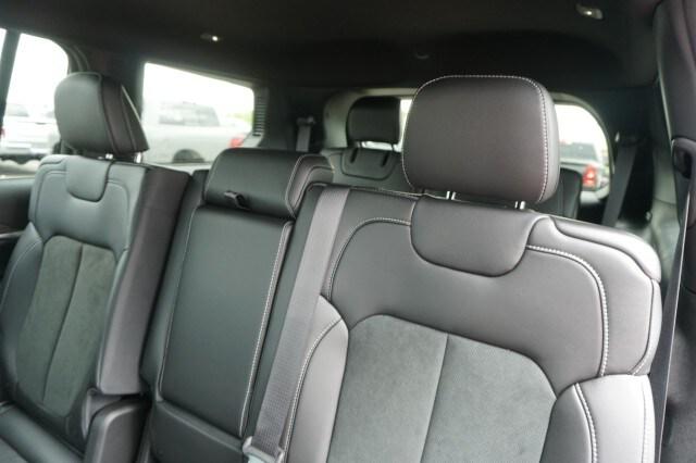 2026 Jeep Grand Cherokee Altitude 4x2