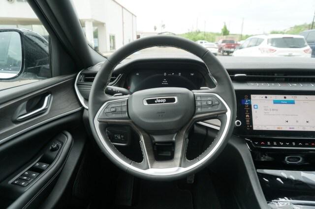 2026 Jeep Grand Cherokee Altitude 4x2