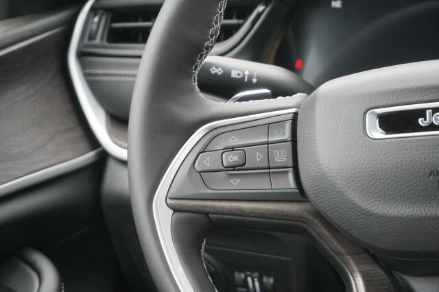 2026 Jeep Grand Cherokee Altitude 4x2