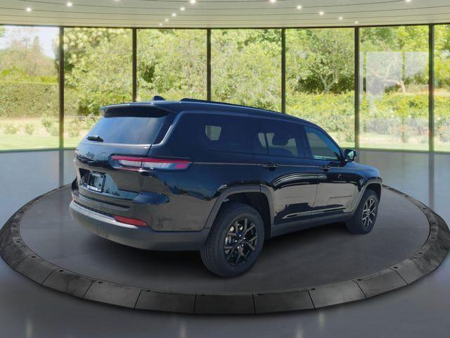 2026 Jeep Grand Cherokee GRAND CHEROKEE L LAREDO ALTITUDE 4X4
