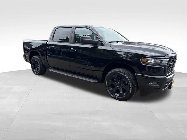 2026 RAM 1500 RAM 1500 EXPRESS CREW CAB 4X4 57 BOX