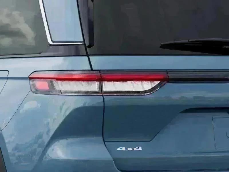 New 2026 Steel Blue Exterior Paint Jeep Limited image 9