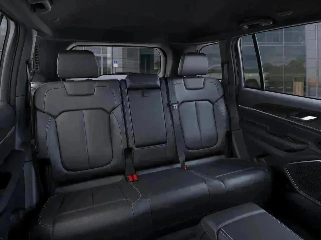 New 2026 Steel Blue Exterior Paint Jeep Limited image 41