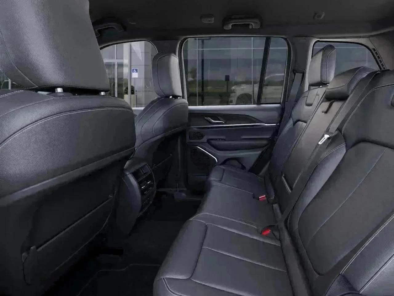 New 2026 Steel Blue Exterior Paint Jeep Limited image 49