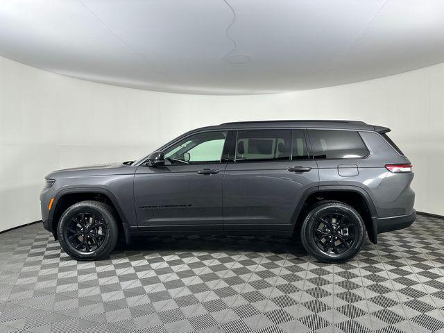 2026 Jeep Grand Cherokee GRAND CHEROKEE L LAREDO ALTITUDE 4X4