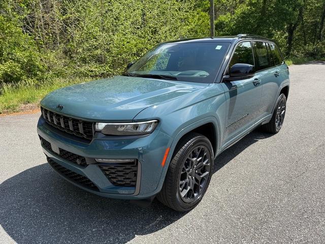 2026 Jeep Grand Cherokee GRAND CHEROKEE SUMMIT 4X4