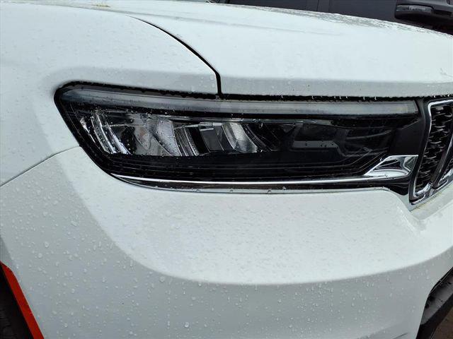 2026 Jeep Grand Cherokee GRAND CHEROKEE L LAREDO X 4X4