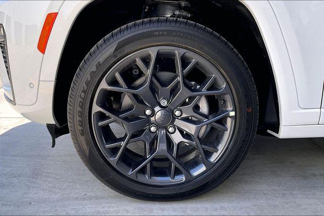 2026 Jeep Grand Cherokee Summit 4x4