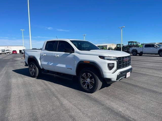 2024 GMC Canyon 4WD AT4