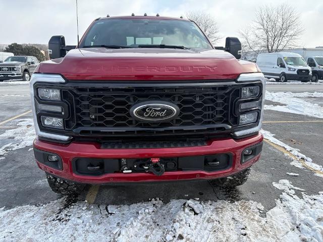 2025 Ford F-350 LARIAT