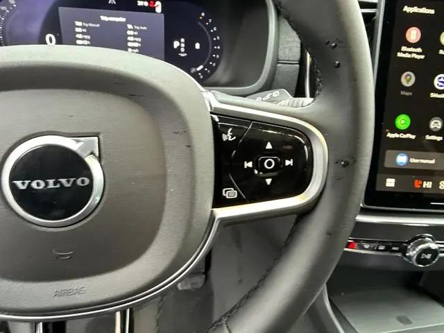 2026 Volvo XC90 Ultra Dark Theme, B6 AWD Gas (mild hybrid), Gasoline, 7 Seats