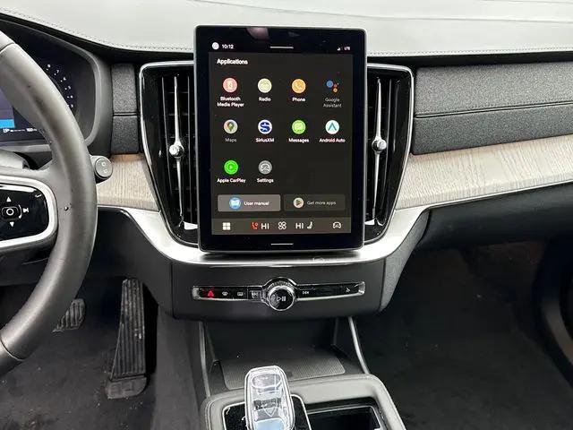 2026 Volvo XC90 Ultra Dark Theme, B6 AWD Gas (mild hybrid), Gasoline, 7 Seats