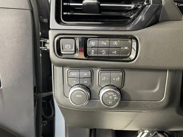 2026 GMC Yukon XL 4WD AT4