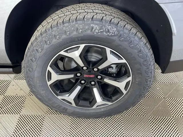 2026 GMC Yukon XL 4WD AT4