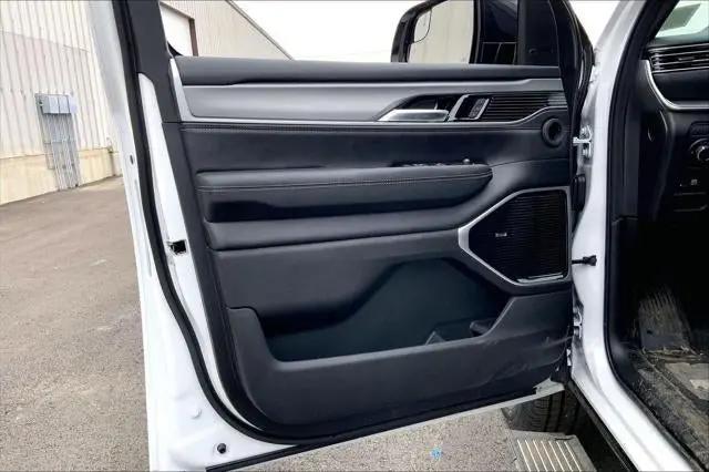 2026 Jeep Grand Wagoneer L Limited Altitude 4x4