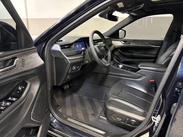 2023 Jeep Grand Cherokee L Overland 4x4