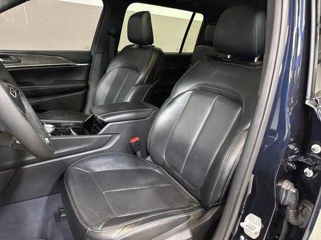 2023 Jeep Grand Cherokee L Overland 4x4