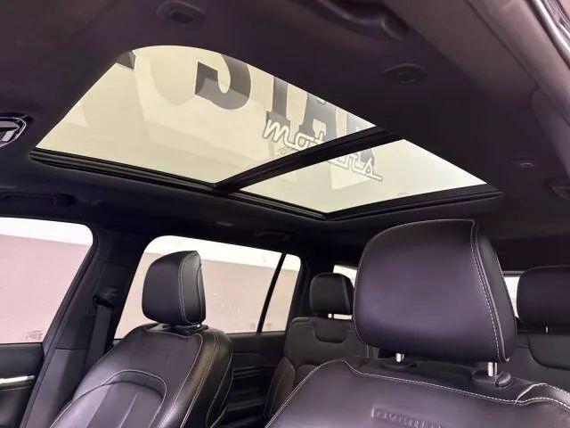 2023 Jeep Grand Cherokee L Overland 4x4